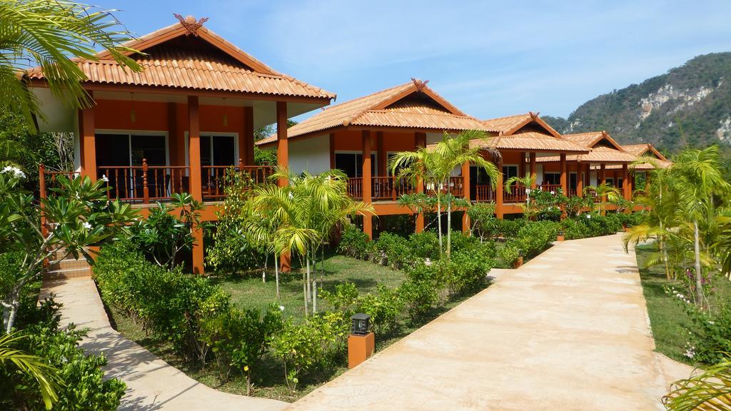 Khao Sok Jasmine Garden Resort - Sha Certified Khao Sok National Park Dış mekan fotoğraf